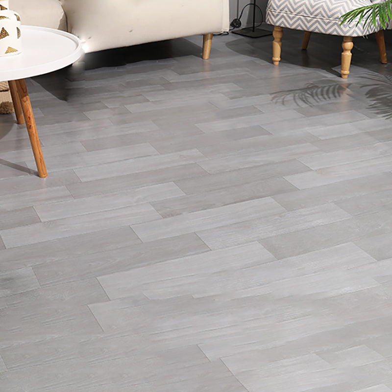 Modern Style PVC Flooring Peel and Stick Wood Effect PVC Flooring Light Gray Clearhalo 'Flooring 'Home Improvement' 'home_improvement' 'home_improvement_vinyl_flooring' 'Vinyl Flooring' 'vinyl_flooring' Walls and Ceiling' 7467057