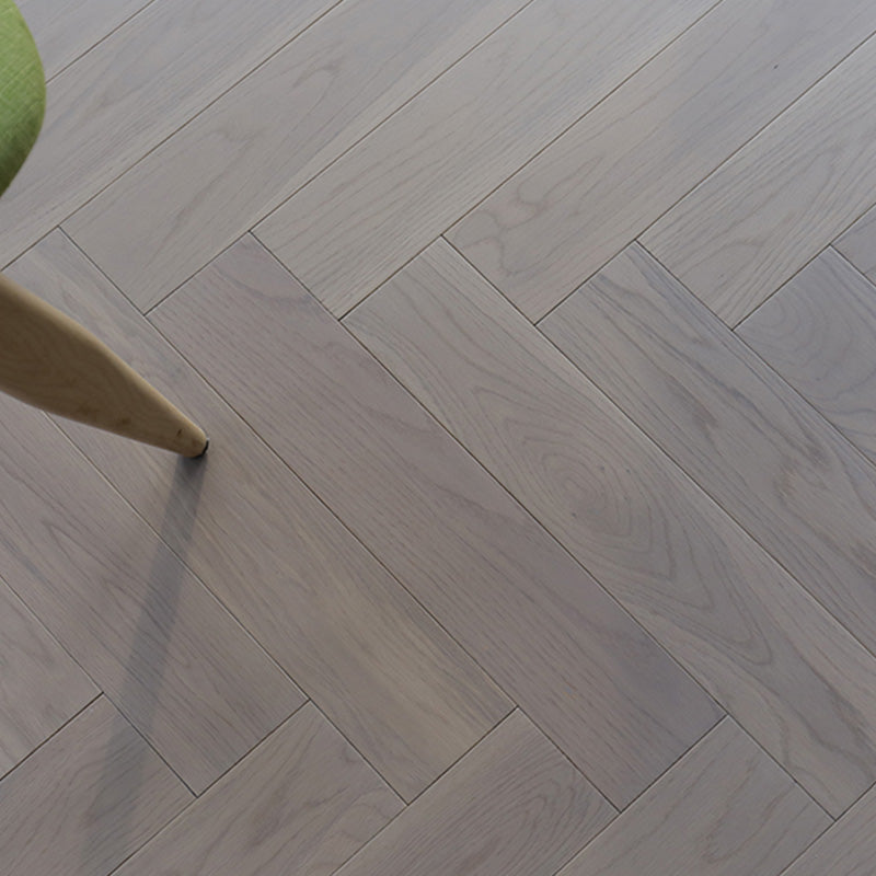 Traditional Flooring Planks Solid Wood Wire Brushed Click-Locking Wood Floor Tile Clearhalo 'Flooring 'Hardwood Flooring' 'hardwood_flooring' 'Home Improvement' 'home_improvement' 'home_improvement_hardwood_flooring' Walls and Ceiling' 7467185