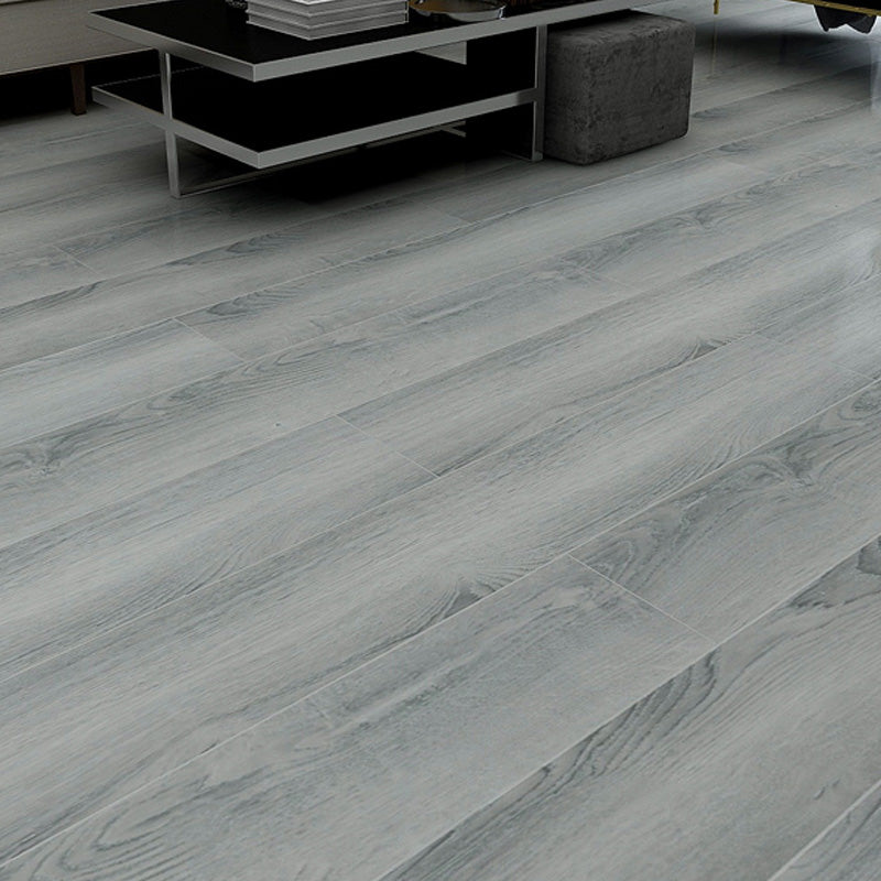 Traditional Flooring Planks Solid Wood Wire Brushed Click-Locking Wood Tile Set Silver Gray Clearhalo 'Flooring 'Hardwood Flooring' 'hardwood_flooring' 'Home Improvement' 'home_improvement' 'home_improvement_hardwood_flooring' Walls and Ceiling' 7469471