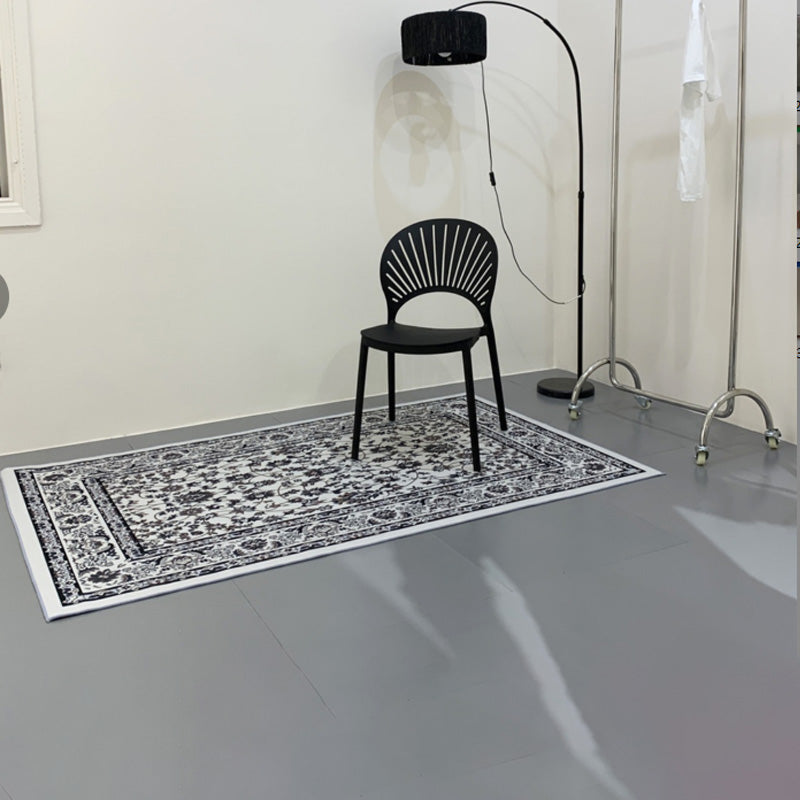 Waterproof PVC Flooring Square Peel and Stick Fire Resistant PVC Flooring Grey Clearhalo 'Flooring 'Home Improvement' 'home_improvement' 'home_improvement_vinyl_flooring' 'Vinyl Flooring' 'vinyl_flooring' Walls and Ceiling' 7483533