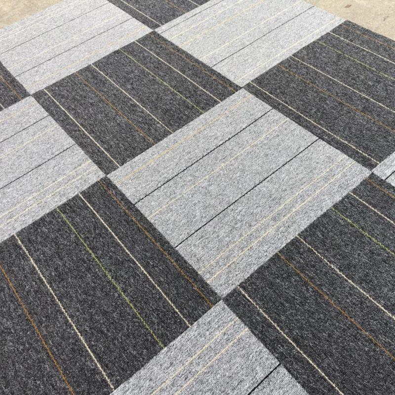 Modern Carpet Tiles Color Block Fade Resistant Carpet Floor Tile Clearhalo 'Carpet Tiles & Carpet Squares' 'carpet_tiles_carpet_squares' 'Flooring 'Home Improvement' 'home_improvement' 'home_improvement_carpet_tiles_carpet_squares' Walls and Ceiling' 7483621