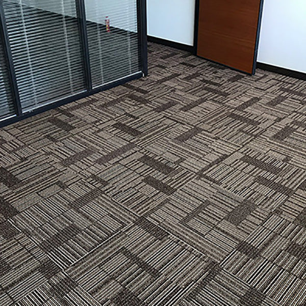 Modern Carpet Tile Loose Lay Non-Skid Fade Resistant Carpet Floor Tile Brown 4-Piece Set Clearhalo 'Carpet Tiles & Carpet Squares' 'carpet_tiles_carpet_squares' 'Flooring 'Home Improvement' 'home_improvement' 'home_improvement_carpet_tiles_carpet_squares' Walls and Ceiling' 7483698