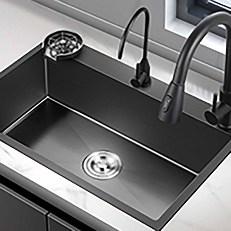 Black Stainless Steel Kitchen Sink Single Bowl Sink with Basket Strainer Clearhalo 'Home Improvement' 'home_improvement' 'home_improvement_kitchen_sinks' 'Kitchen Remodel & Kitchen Fixtures' 'Kitchen Sinks & Faucet Components' 'Kitchen Sinks' 'kitchen_sinks' 7490544