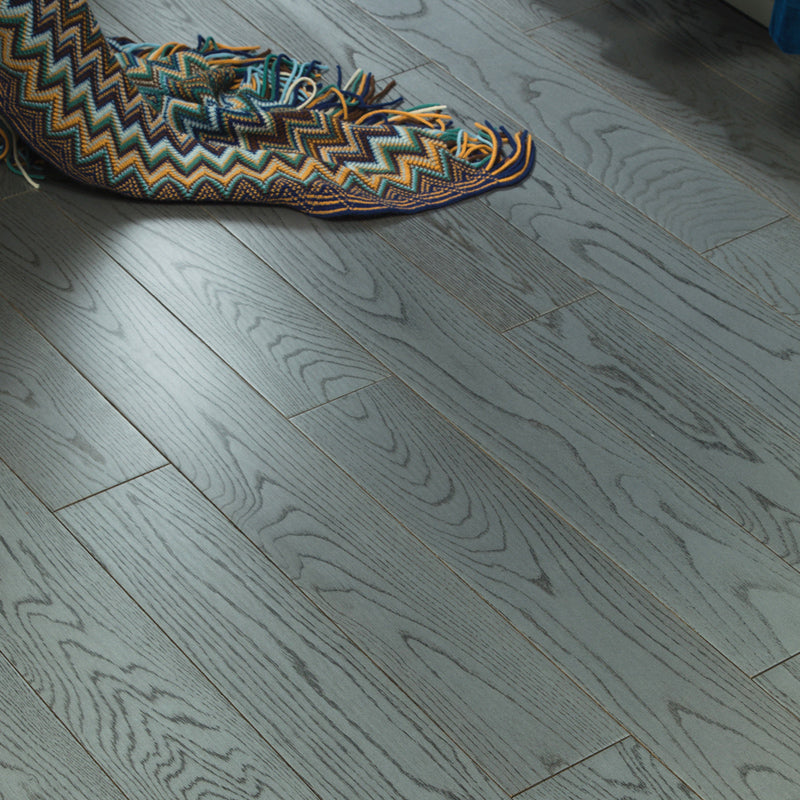 Traditional Wood Flooring Tiles Click Lock Wire Brushed Plank Flooring Smoke Grey Clearhalo 'Flooring 'Hardwood Flooring' 'hardwood_flooring' 'Home Improvement' 'home_improvement' 'home_improvement_hardwood_flooring' Walls and Ceiling' 7505812