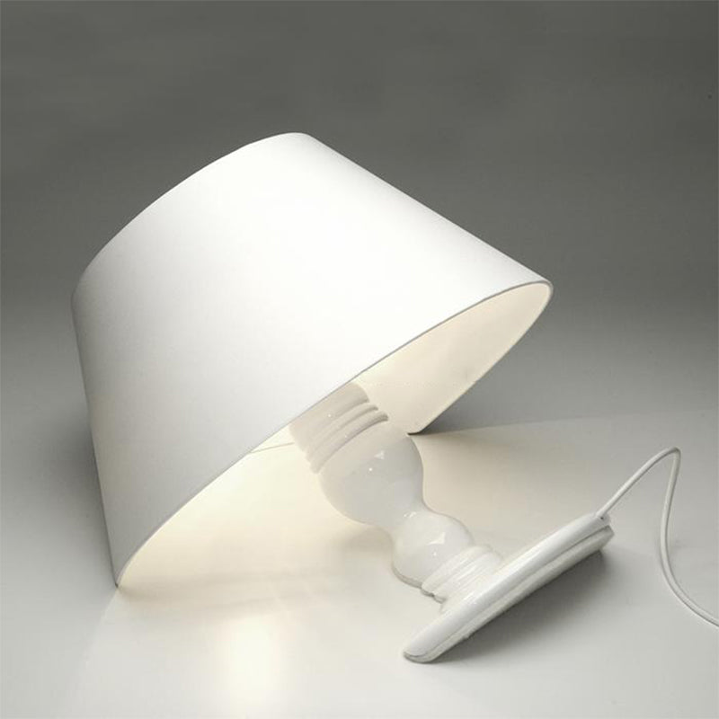 Horizontal Table Lighting Modern Creative Fabric 1-Light Bedroom Nightstand Light in Black/White Clearhalo 'Lamps' 'Table Lamps' Lighting' 754910