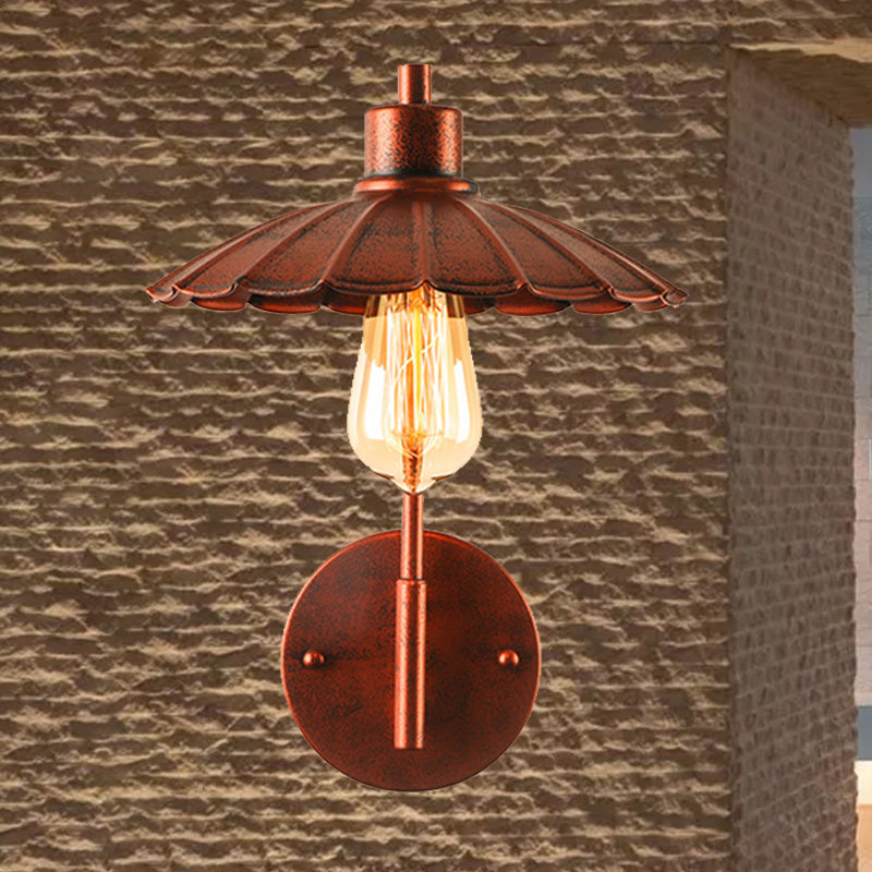 Scalloped Shade Bedside Sconce Wall Lighting Vintage Style Metallic 1 Light Black/Rust Wall Lamp with Curved Arm Clearhalo 'Art deco wall lights' 'Cast Iron' 'Glass' 'Industrial wall lights' 'Industrial' 'Middle century wall lights' 'Modern' 'Rustic wall lights' 'Tiffany' 'Traditional wall lights' 'Wall Lamps & Sconces' 'Wall Lights' Lighting' 758274