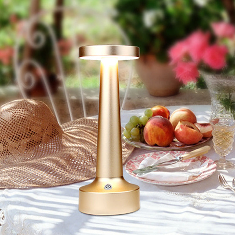 Circle Dining Table Light Modernism Metallic Restaurant Waterproof LED Desk Lamp in Black/Silver/Gold Clearhalo 'Lamps' 'Table Lamps' Lighting' 762956