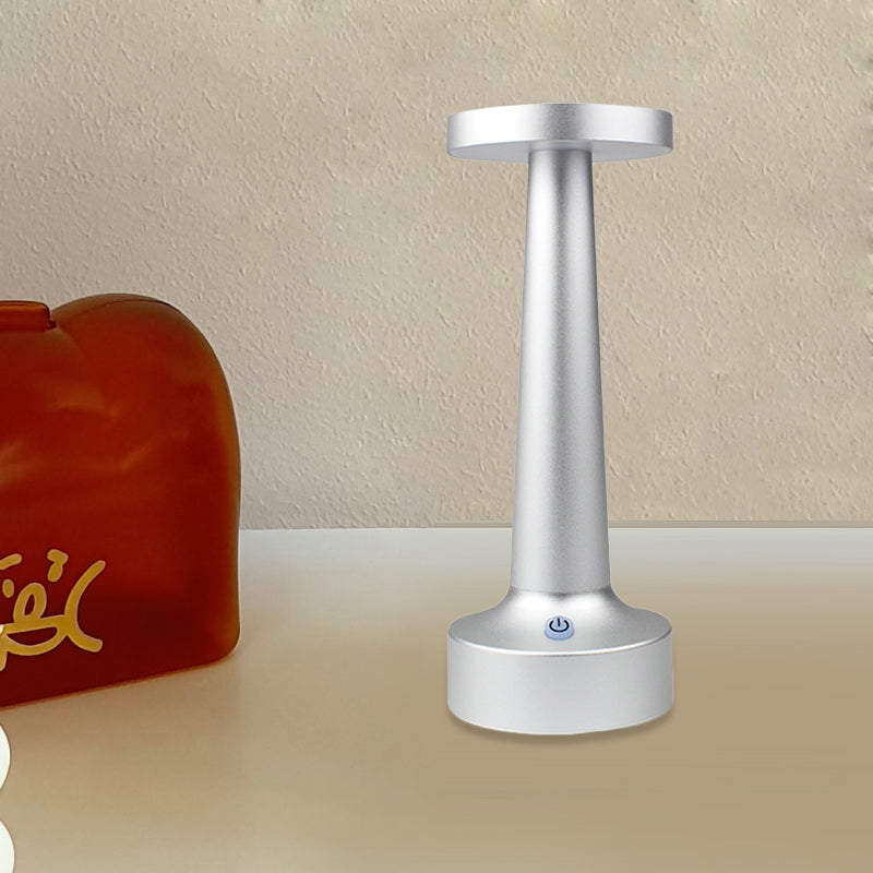 Circle Dining Table Light Modernism Metallic Restaurant Waterproof LED Desk Lamp in Black/Silver/Gold Clearhalo 'Lamps' 'Table Lamps' Lighting' 762960