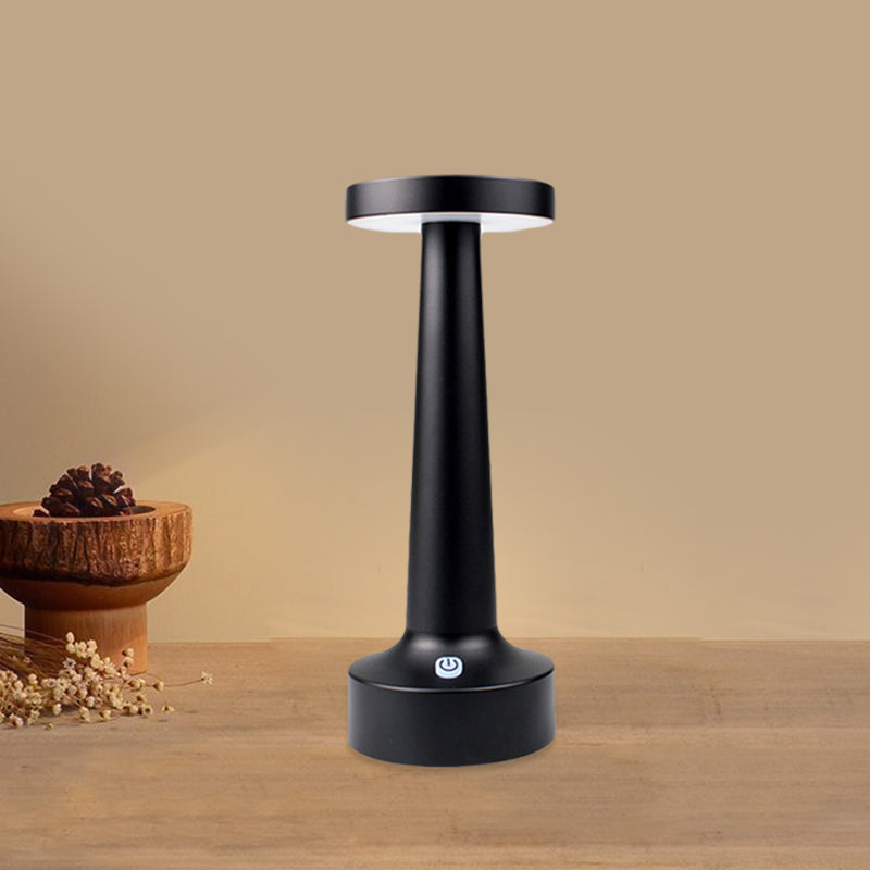 Circle Dining Table Light Modernism Metallic Restaurant Waterproof LED Desk Lamp in Black/Silver/Gold Clearhalo 'Lamps' 'Table Lamps' Lighting' 762964