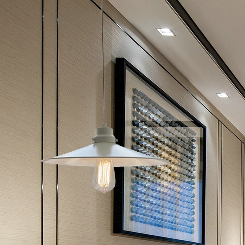 1 Light Metal Pendant Lamp Vintage Industrial Black/White/Bronze Flared Shade Foyer Hanging Ceiling Fixture Clearhalo 'Art Deco Pendants' 'Black' 'Cast Iron' 'Ceiling Lights' 'Ceramic' 'Crystal' 'Industrial Pendants' 'Industrial' 'Metal' 'Middle Century Pendants' 'Pendant Lights' 'Pendants' 'Rustic Pendants' 'Tiffany' Lighting' 770862