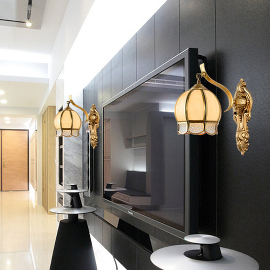 1 Head Wall Mount Light Traditional Spherical Tan Glass Sconce Lamp in Brass for Living Room Clearhalo 'Wall Lamps & Sconces' 'Wall Lights' Lighting' 780665