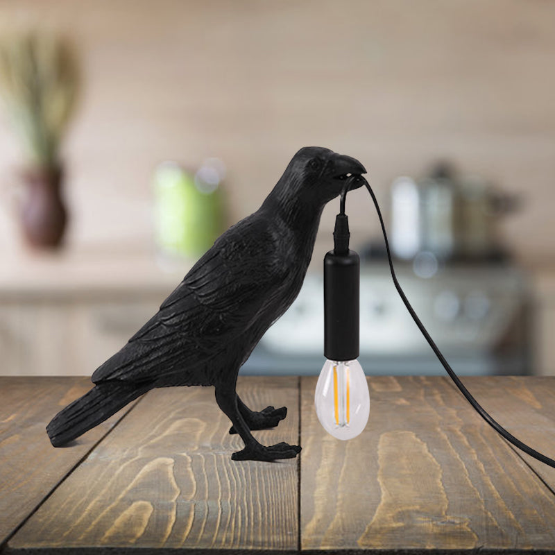 Nordic Style Bird Shaped Desk Light 1 Light Resin Night Table Lamp in White/Black for Bedroom Clearhalo 'Lamps' 'Table Lamps' Lighting' 781945