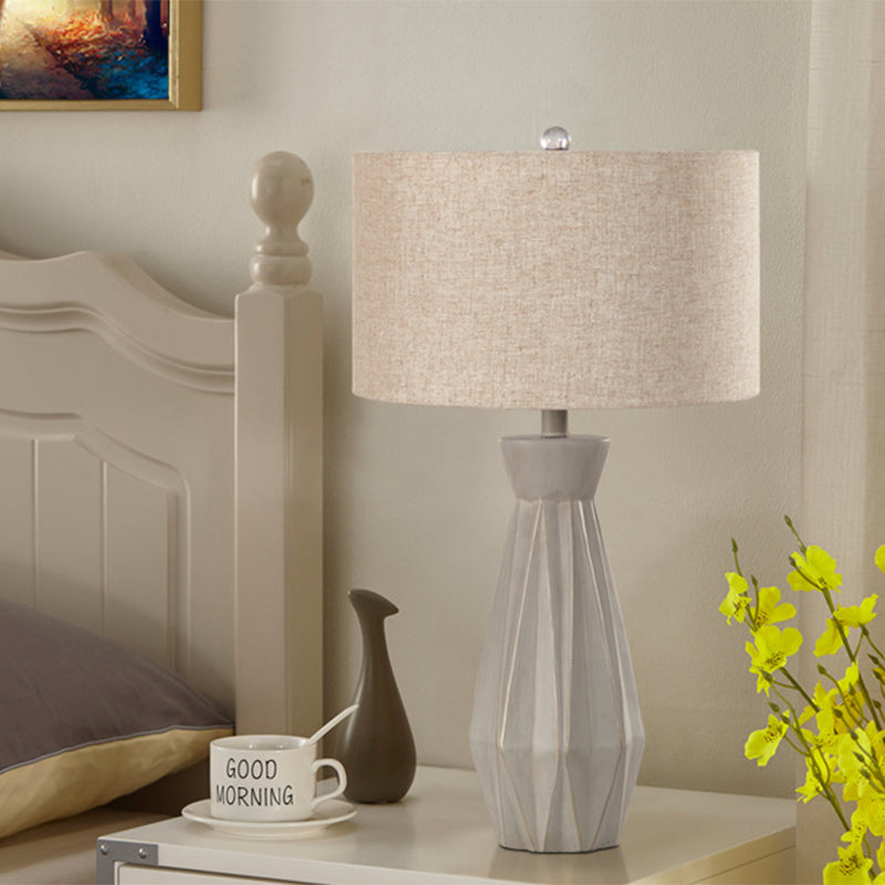 Countryside Vase Table Light Single Bulb Ceramic Night Lighting with White/Beige Round Shade Clearhalo 'Lamps' 'Table Lamps' Lighting' 786178