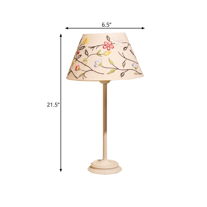 Single Light Fabric Night Table Light Country Style Korea White Barrel Bedside Embroidery Night Lamp Clearhalo 'Lamps' 'Table Lamps' Lighting' 808417