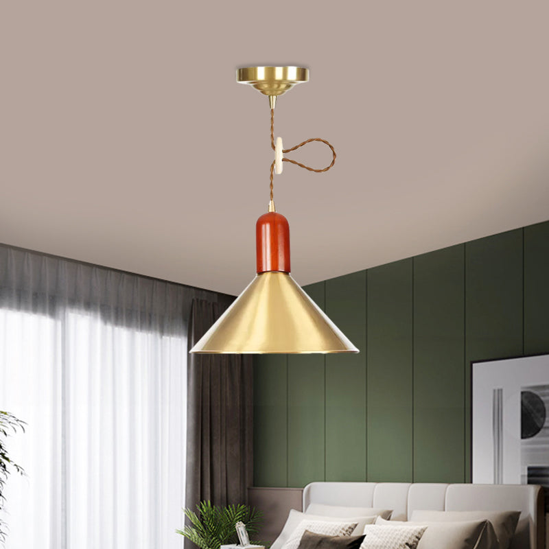 Gold Conical Pendant Ceiling Light Vintage Style 1 Light Living Room Extendable Hanging Lamp Clearhalo 'Art Deco Pendants' 'Cast Iron' 'Ceiling Lights' 'Ceramic' 'Crystal' 'Industrial Pendants' 'Industrial' 'Metal' 'Middle Century Pendants' 'Pendant Lights' 'Pendants' 'Tiffany' Lighting' 809273