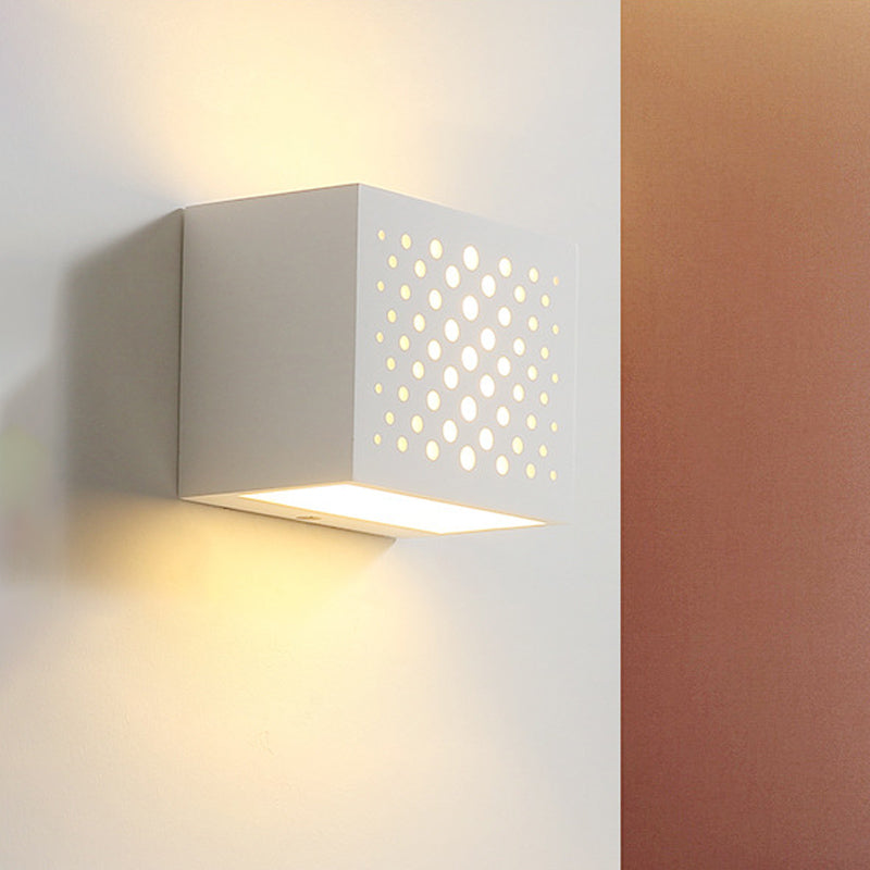 White Laser-Cut Box Shape Wall Light Sconce Modernism 1 Head Gypsum LED Wall Lamp White Clearhalo 'Modern wall lights' 'Modern' 'Wall Lamps & Sconces' 'Wall Lights' Lighting' 815306