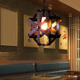 Industrial Strap Round Hanging Lamp with Adjustable Chain 1 Head Metal Pendant Ceiling Light in Black Black Clearhalo 'Art Deco Pendants' 'Black' 'Cast Iron' 'Ceiling Lights' 'Ceramic' 'Crystal' 'Industrial Pendants' 'Industrial' 'Metal' 'Middle Century Pendants' 'Pendant Lights' 'Pendants' 'Rustic Pendants' 'Tiffany' Lighting' 85932