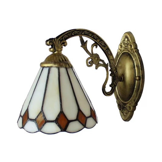Conical Mini Wall Sconce with Scalloped Shade 1 Light Art Glass Tiffany Wall Lighting in Brass Clearhalo 'Industrial' 'Middle century wall lights' 'Tiffany wall lights' 'Tiffany' 'Wall Lamps & Sconces' 'Wall Lights' Lighting' 86389