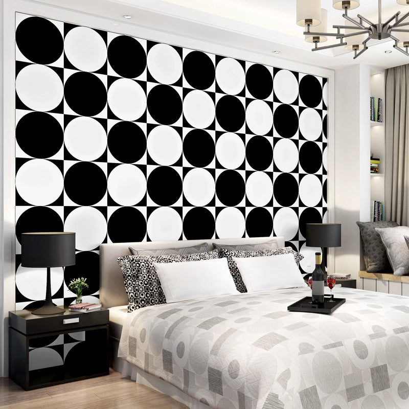 Circle and Square Wallpaper Black and White Wall Covering 20.5-inch x 33-foot Vinyl Water-Resistant Black-White Round Clearhalo 'Modern wall decor' 'Modern' 'Wallpaper' Wall Decor' 887747