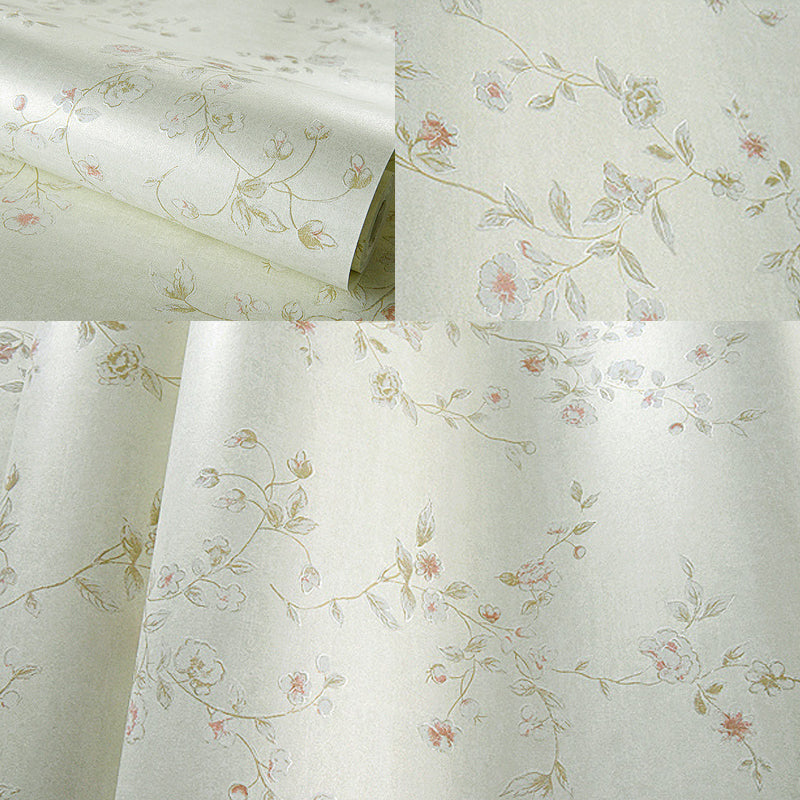 Multi-Colored Garden Vine Wallpaper Floral Design 57.1 sq ft. Non-Pasted Decorative Wall Covering Clearhalo 'Country wall decor' 'Rustic' 'Wallpaper' Wall Decor' 888211