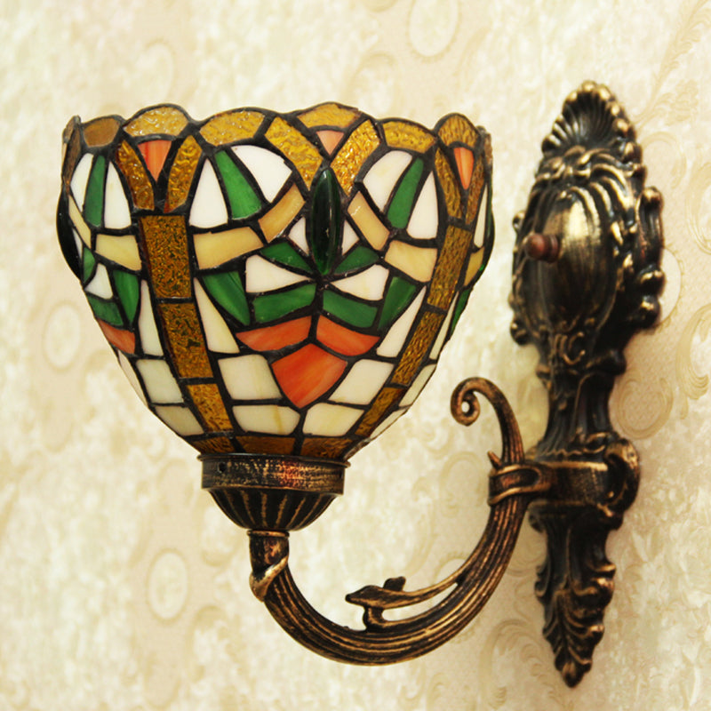 1-Light Dining Room Wall Light Fixture Victorian Brass Wall Mounted Lighting with Bowl Stained Glass Shade Clearhalo 'Art deco wall lights' 'Cast Iron' 'Glass' 'Industrial' 'Middle century wall lights' 'Modern' 'Tiffany wall lights' 'Tiffany' 'Traditional wall lights' 'Wall Lamps & Sconces' 'Wall Lights' Lighting' 890259