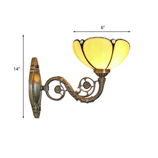 Bronze 1 Light Wall Sconce Light Baroque Beige Glass Scalloped Wall Mounted Lamp with Curved Arm Clearhalo 'Art deco wall lights' 'Cast Iron' 'Glass' 'Industrial' 'Middle century wall lights' 'Modern' 'Tiffany wall lights' 'Tiffany' 'Traditional wall lights' 'Wall Lamps & Sconces' 'Wall Lights' Lighting' 890290