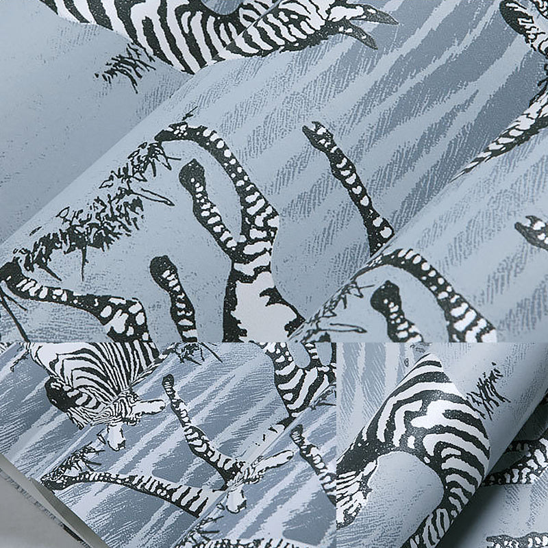 Wild Animal Zebra Wallpaper Non-Woven Moisture-Resistant Wall Covering, 20.5"W x 33'L Clearhalo 'Modern wall decor' 'Modern' 'Wallpaper' Wall Decor' 893288