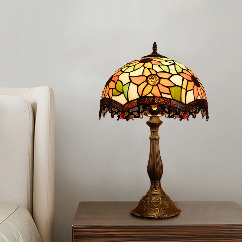 1-Light Scalloped Night Lamp Baroque Bronze Stained Art Glass Floral Patterned Nightstand Light for Bedroom Bronze Clearhalo 'Lamps' 'Table Lamps' Lighting' 894315