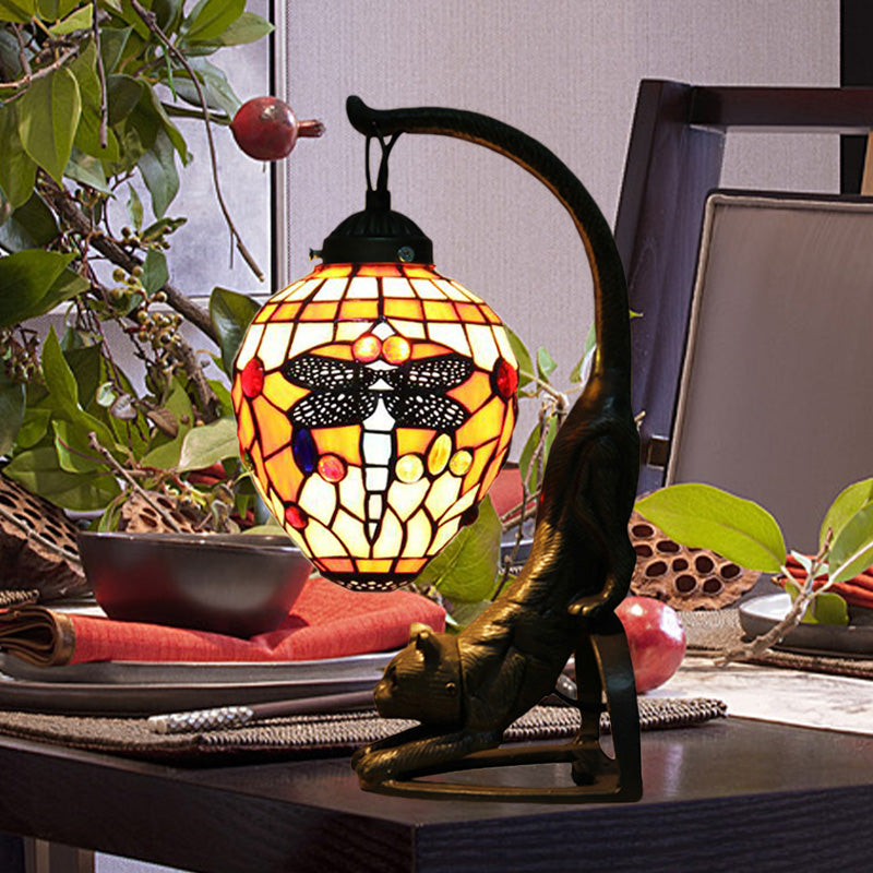 Cut Glass Dragonfly Desk Lighting Baroque Style 1 Light Red/Green Cat Table Light for Bedroom Clearhalo 'Art deco wall lights' 'Cast Iron' 'Glass' 'Industrial' 'Middle century wall lights' 'Modern' 'Night Lights' 'Tiffany wall lights' 'Tiffany' 'Traditional wall lights' 'Wall Lights' Lighting' 894692