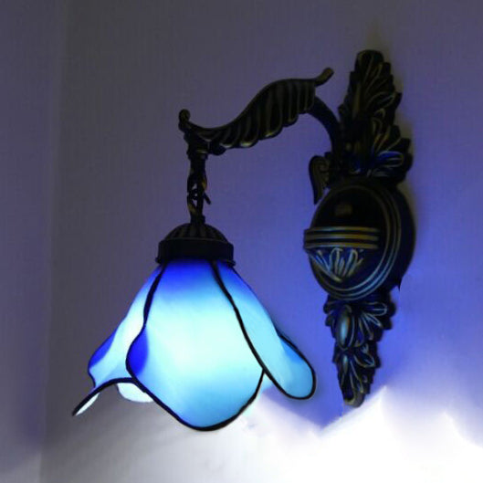 Clear/Pink/Light Blue/Dark Blue/Beige Petal Shade Wall Sconce Light Tiffany Style 1 Light Stained Glass Wall Lighting in Aged Brass Clearhalo 'Industrial' 'Middle century wall lights' 'Tiffany wall lights' 'Tiffany' 'Wall Lamps & Sconces' 'Wall Lights' Lighting' 89855