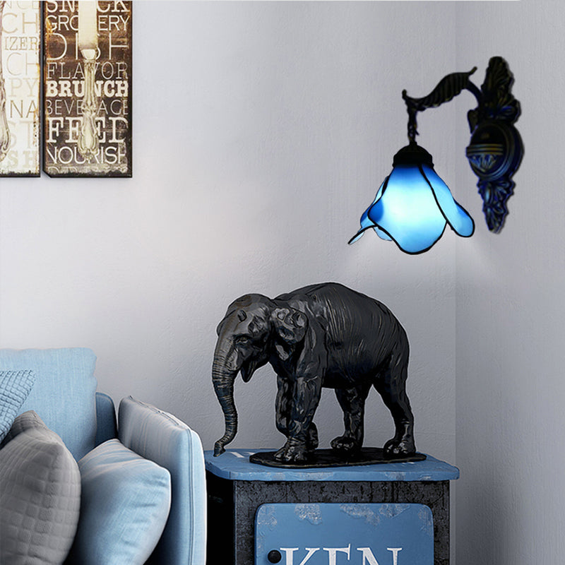 Clear/Pink/Light Blue/Dark Blue/Beige Petal Shade Wall Sconce Light Tiffany Style 1 Light Stained Glass Wall Lighting in Aged Brass Dark Blue Clearhalo 'Industrial' 'Middle century wall lights' 'Tiffany wall lights' 'Tiffany' 'Wall Lamps & Sconces' 'Wall Lights' Lighting' 89857