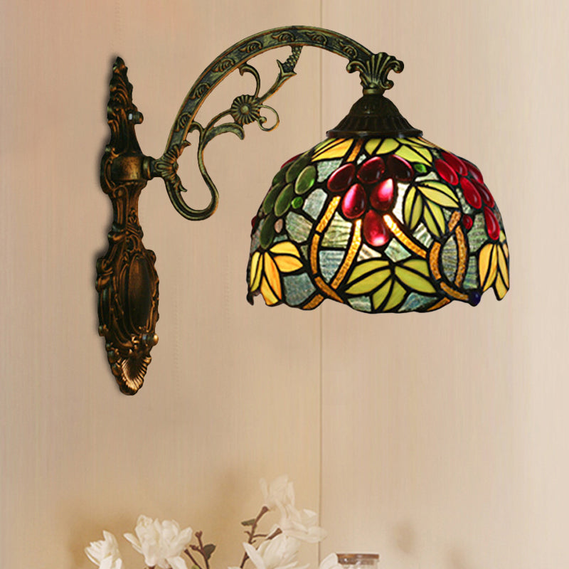 Tiffany-Style Grape Wall Light Sconce 1 Head Handcrafted Stained Glass Wall Mounted Lighting in Red/Green Green Clearhalo 'Art deco wall lights' 'Cast Iron' 'Glass' 'Industrial' 'Middle century wall lights' 'Modern' 'Tiffany wall lights' 'Tiffany' 'Traditional wall lights' 'Wall Lamps & Sconces' 'Wall Lights' Lighting' 916626