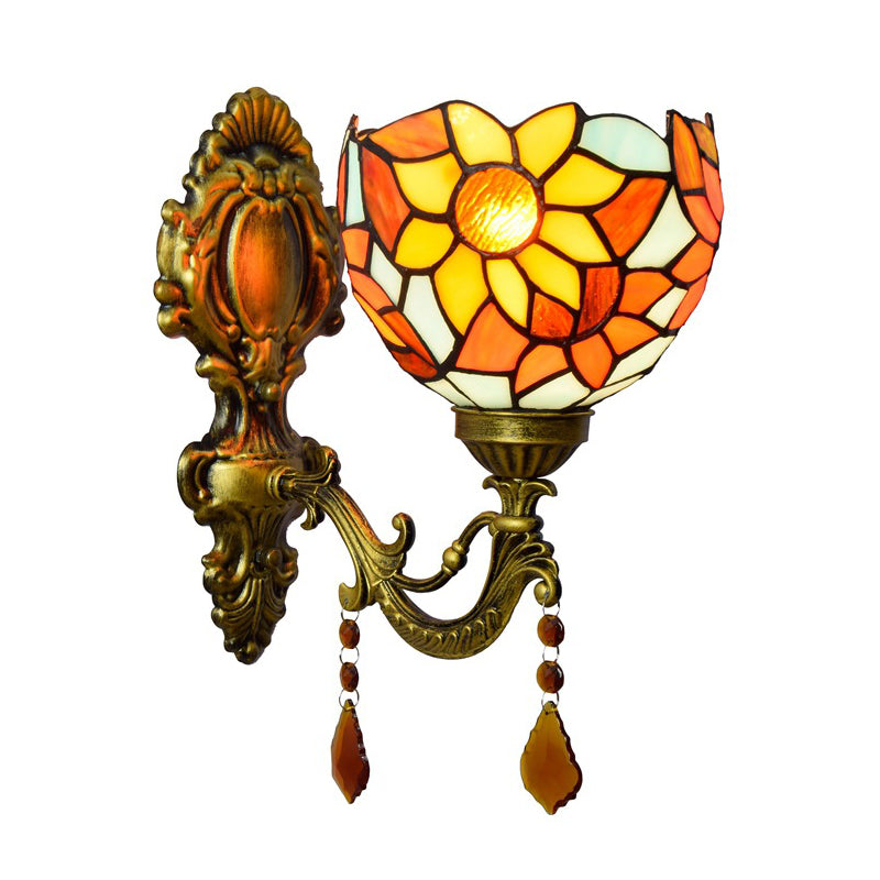 Handcrafted Stained Glass Brass Sconce Sunflower 1-Light Tiffany Wall Mount Light Fixture Clearhalo 'Art deco wall lights' 'Cast Iron' 'Glass' 'Industrial' 'Middle century wall lights' 'Modern' 'Tiffany wall lights' 'Tiffany' 'Traditional wall lights' 'Wall Lamps & Sconces' 'Wall Lights' Lighting' 916713