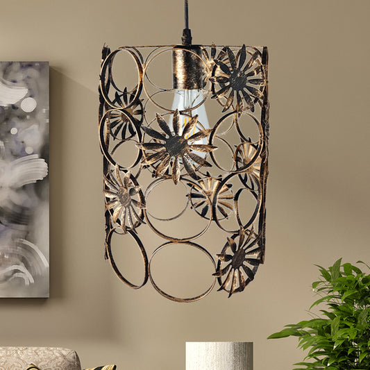 Wire Circles Metal Pendant Light with Flower Pattern Lodge Style 1 Bulb Living Room Hanging Lamp in Aged Brass Clearhalo 'Art Deco Pendants' 'Cast Iron' 'Ceiling Lights' 'Ceramic' 'Crystal' 'Industrial Pendants' 'Industrial' 'Metal' 'Middle Century Pendants' 'Pendant Lights' 'Pendants' 'Tiffany' Lighting' 91671
