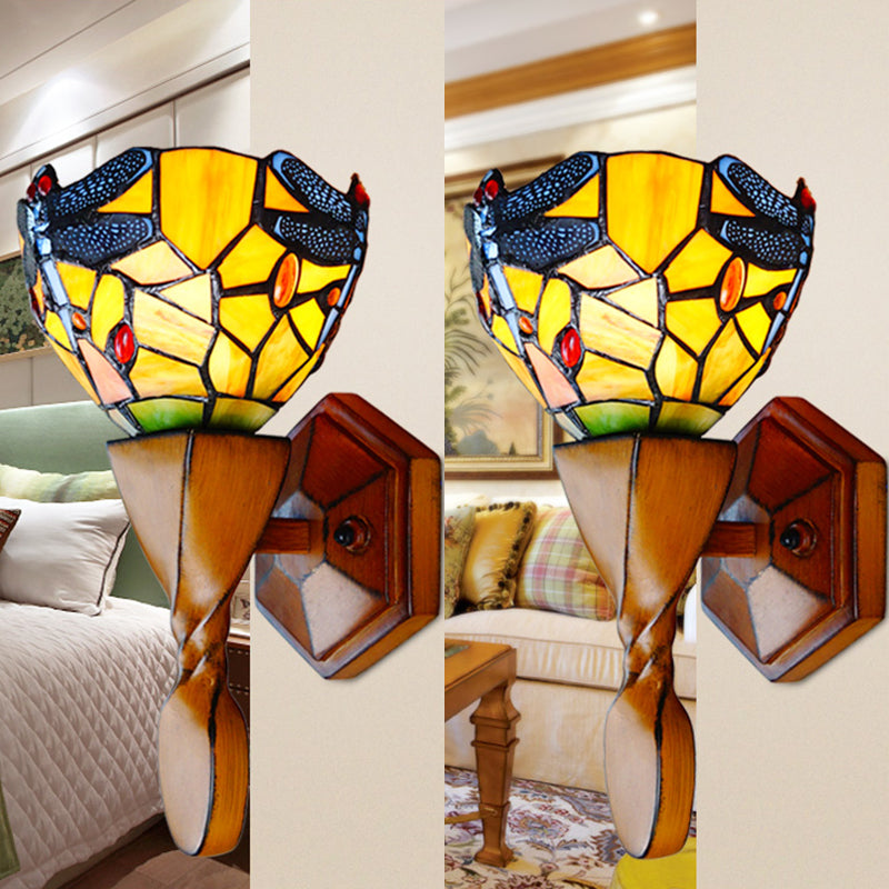 Yellow Dragonfly Decor Wall Sconce Vintage Stained Glass 1 Head Wall Sconce Lighting for Corridor Clearhalo 'Industrial' 'Middle century wall lights' 'Tiffany wall lights' 'Tiffany' 'Wall Lamps & Sconces' 'Wall Lights' Lighting' 92309