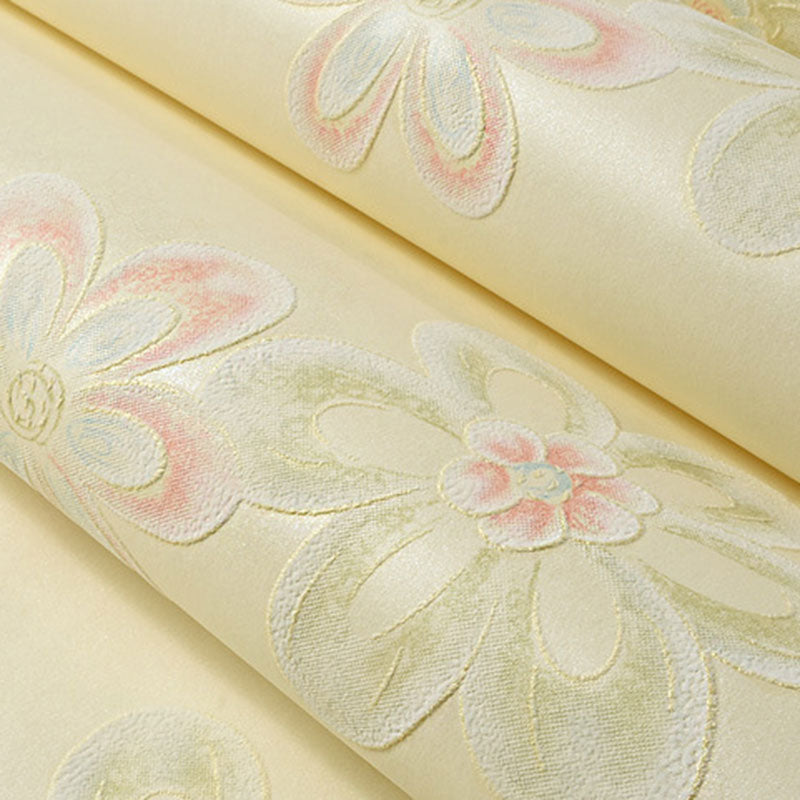 Decorative Non-Pasted Wallpaper Roll Blossoming Magnolia Non-Woven Wall Covering in Soft Color Clearhalo 'Country wall decor' 'Rustic' 'Wallpaper' Wall Decor' 926753