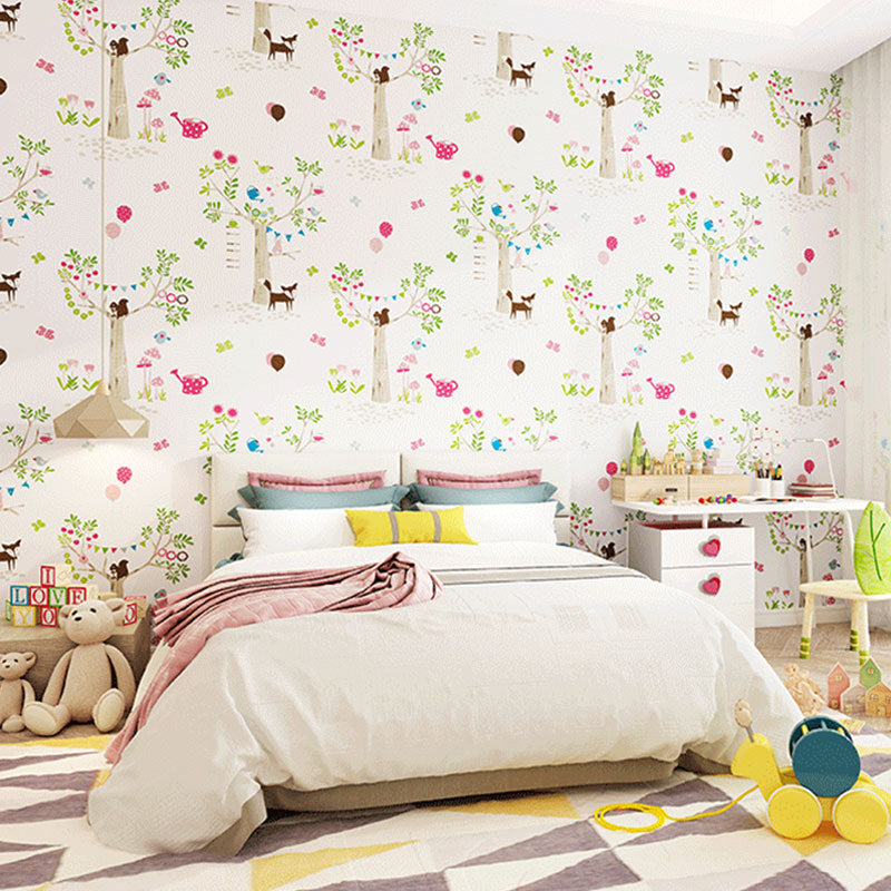 Decorative Non-Pasted Wallpaper Forest and Balloon Non-Woven Wall Decor in Pastel Color for Kid Clearhalo 'Wall Decor' 'Wallpaper' 929372