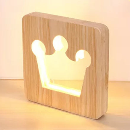 Modern Cute Crown Desk Light Wood Desk Lamp in Beige for Study Room Child Bedroom Wood Clearhalo 'Lamps' 'Table Lamps' Lighting' 93058