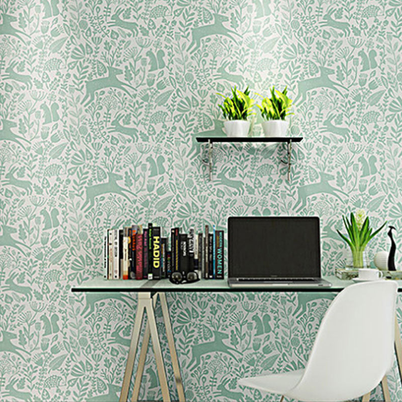 Simple Deer and Leaf Wallpaper for Children, 33-foot x 20.5-inch Wall Decor in Pastel Color Green Clearhalo 'Wall Decor' 'Wallpaper' 962824