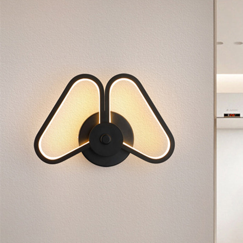 Metal Double Triangles Scone Light Simplicity White/Black LED Wall Lighting Idea in White/Warm Light Clearhalo 'Cast Iron' 'Glass' 'Industrial' 'Modern wall lights' 'Modern' 'Tiffany' 'Traditional wall lights' 'Wall Lamps & Sconces' 'Wall Lights' Lighting' 983226